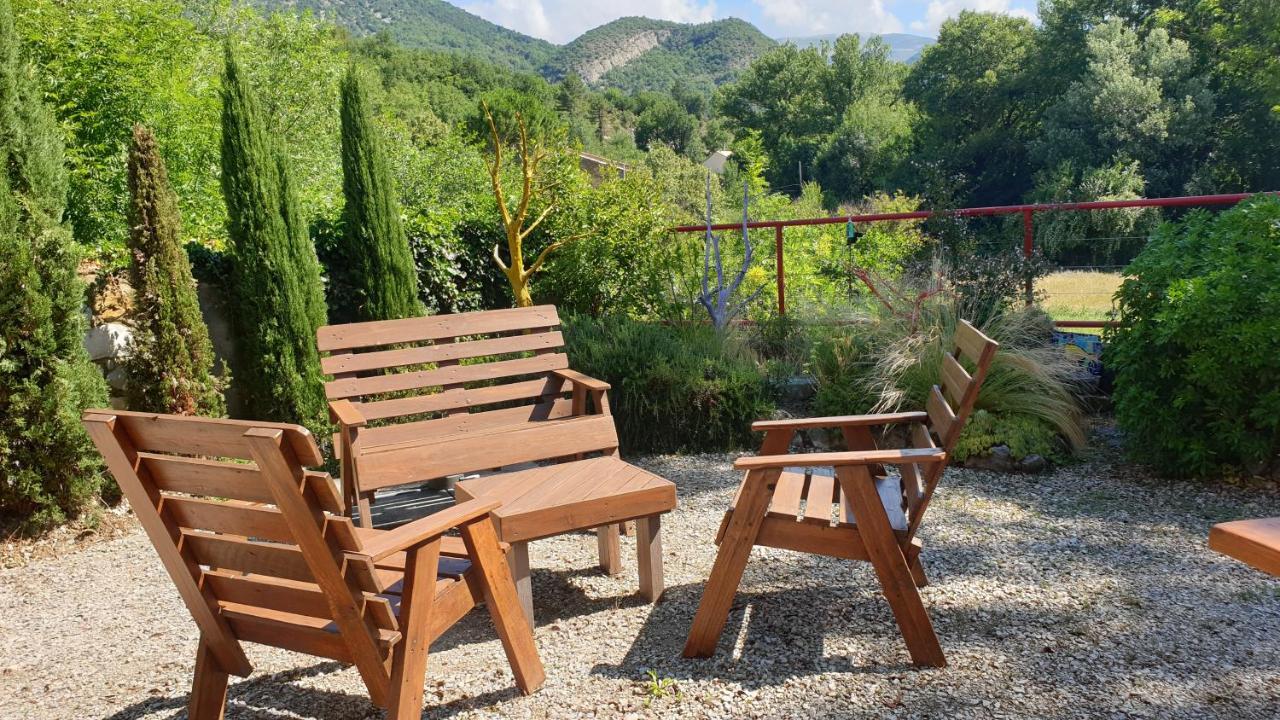 Auberge De Trente Pas Saint-Ferreol-Trente-Pas Ngoại thất bức ảnh