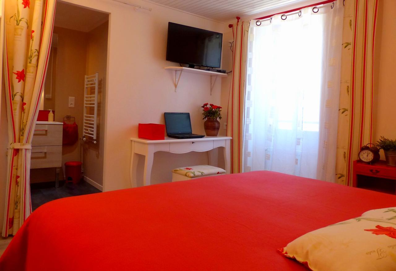 Auberge De Trente Pas Saint-Ferreol-Trente-Pas Ngoại thất bức ảnh